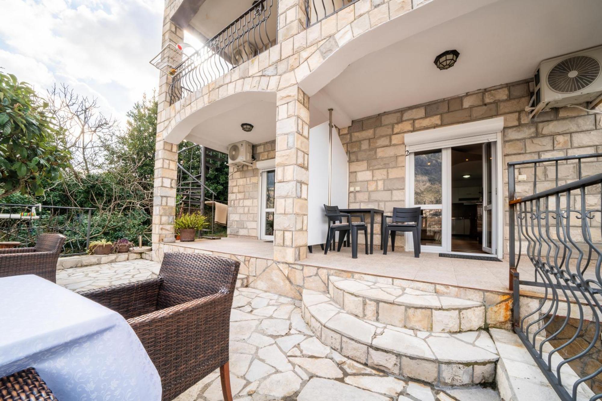 Apartments Vukovic Kotor Exterior foto